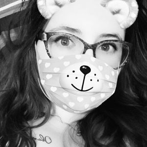 Meet your Posher, Roxanne